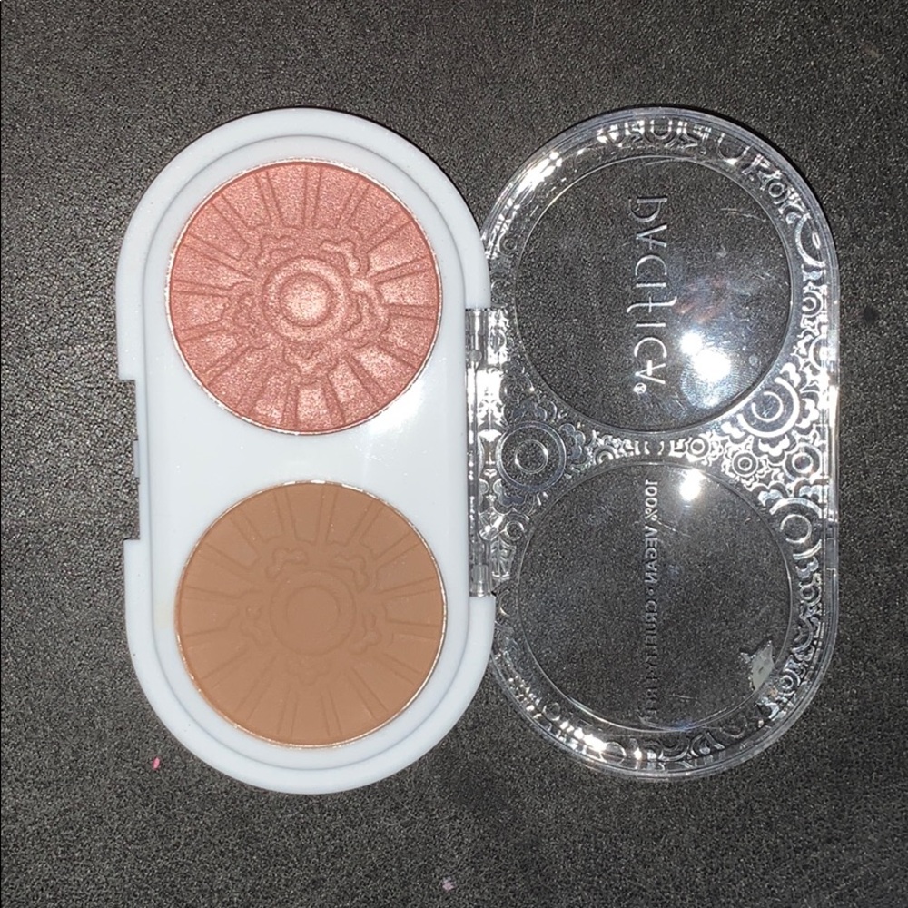 Pacifica Bronzed Rose Blush & Bronzer